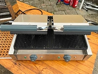 Partij horecatoestellen: dubbele friteuse, gasbrander, salamander, contactgrill - afbeelding 3 van  13