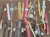Partij horloges - afbeelding 1 van  9