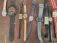 Partij horloges - afbeelding 7 van  9