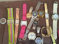 Partij horloges - afbeelding 9 van  9