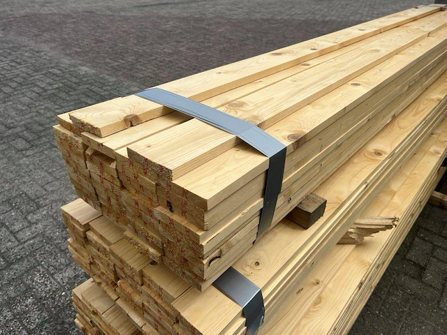 Partij hout 22x100x3900mm 150 stuks nieuw - afbeelding 1 van  1