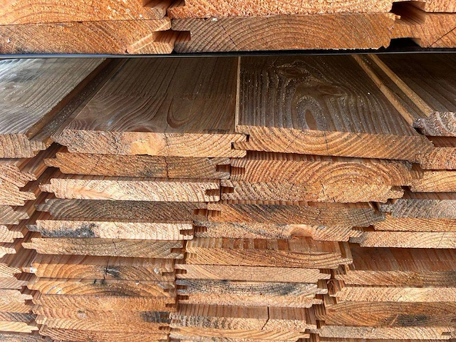 Partij hout 28x195x3000mm 72 stuks - afbeelding 1 van  1