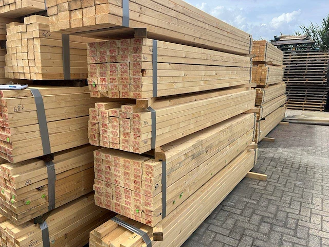 Partij hout 50x100x3900mm 30 stuks nieuw - afbeelding 1 van  1