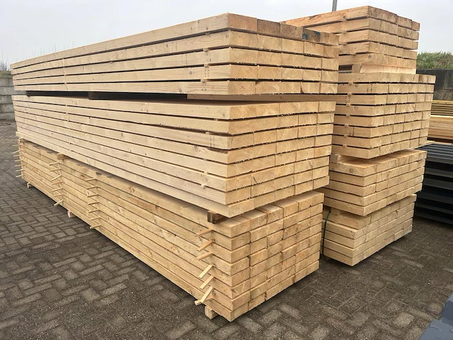 Partij hout 63x160x5400mm 60 stuks nieuw - afbeelding 1 van  1