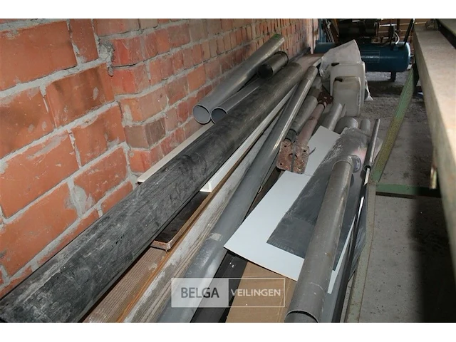 Partij hout en pvc - afbeelding 6 van  6