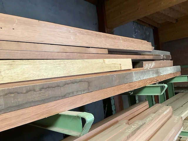 Partij hout redwood - afbeelding 1 van  7