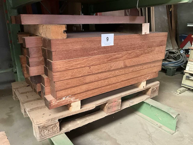 Partij hout redwood - afbeelding 1 van  4