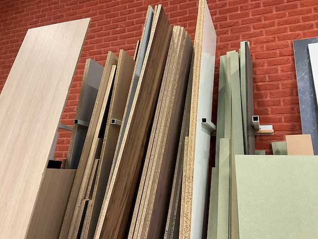 Partij hout restanten - afbeelding 5 van  8