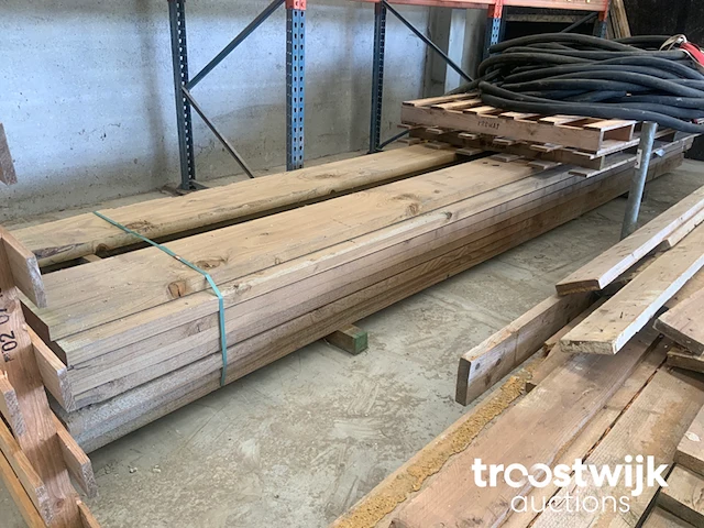Partij hout - afbeelding 1 van  7