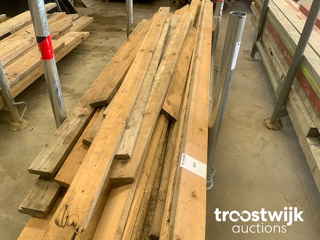 Partij hout - afbeelding 5 van  7