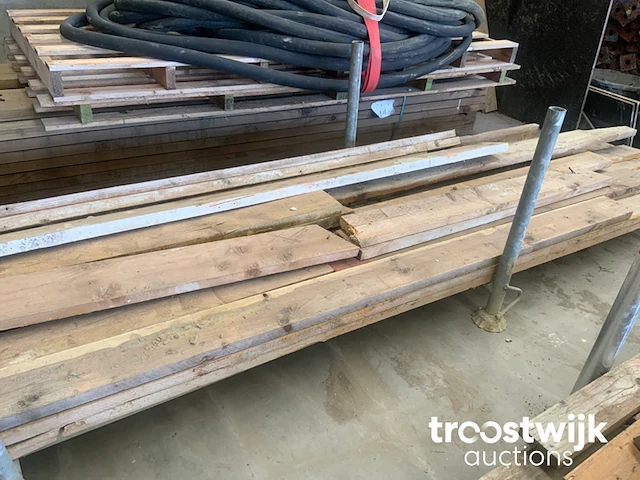 Partij hout - afbeelding 6 van  7