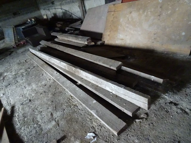 Partij hout - afbeelding 3 van  18
