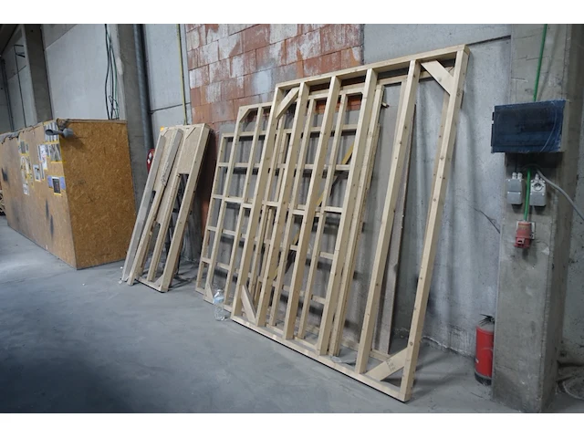 Partij hout - afbeelding 8 van  8