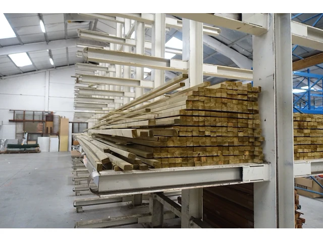 Partij hout - afbeelding 4 van  6