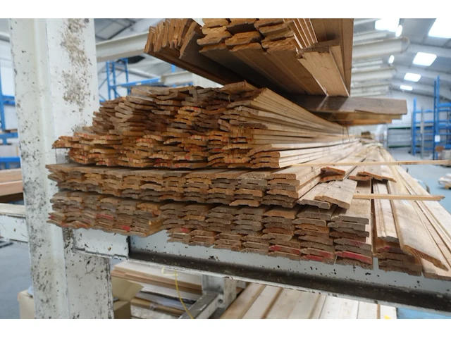 Partij hout - afbeelding 2 van  3