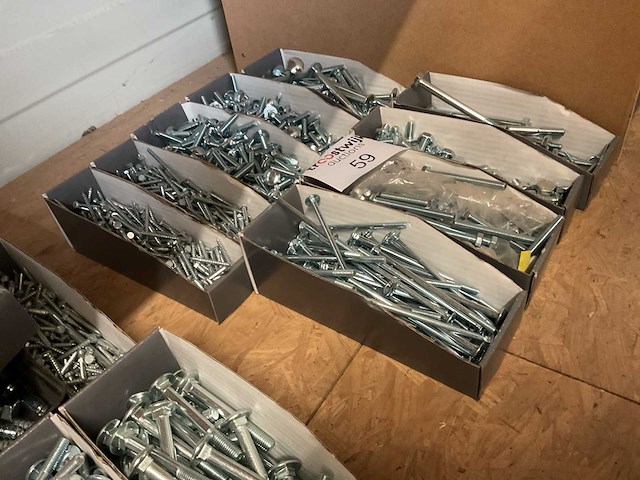 Partij houtbouten en houtschroeven - afbeelding 7 van  7