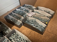 Partij houtbouten en houtschroeven - afbeelding 7 van  7