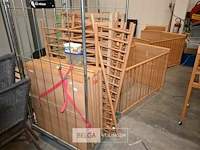 Partij houten kinderbedden - afbeelding 1 van  7