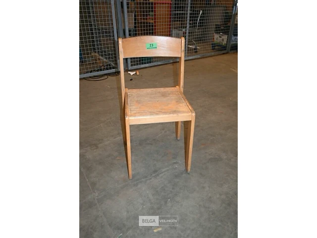 Partij houten stapelstoelen - afbeelding 3 van  4