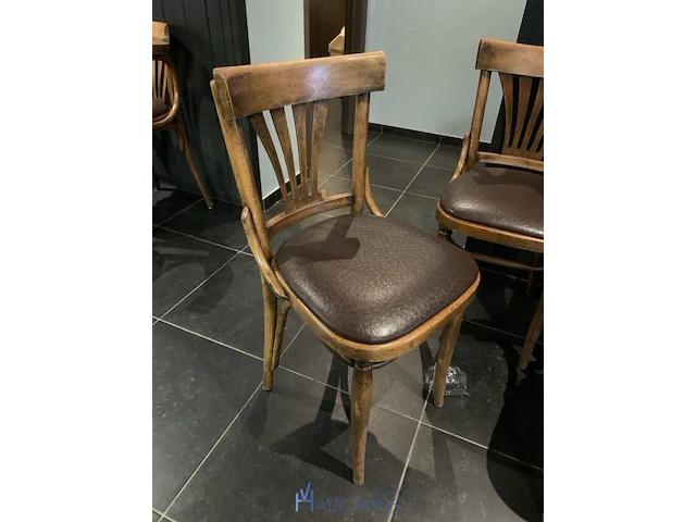 Partij houten stoelen - afbeelding 2 van  5