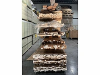 Partij houten thermo ayous gevelbekleding - afbeelding 2 van  7
