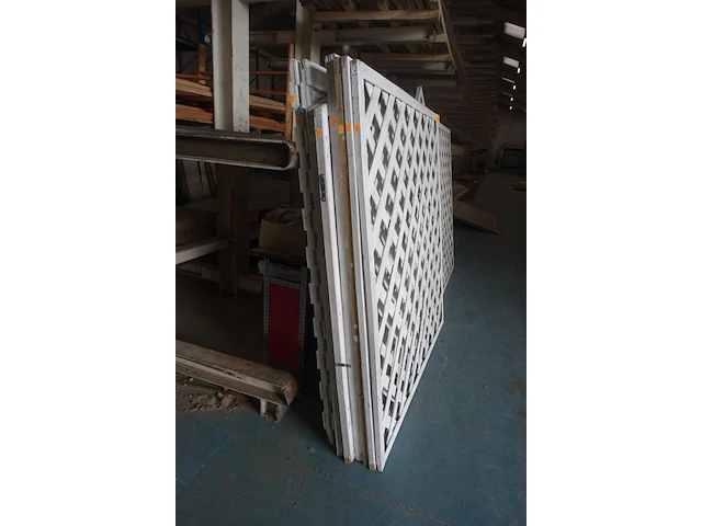 Partij houten tuinpanelen - afbeelding 2 van  4