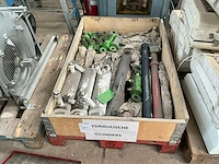 Partij hydraulische cilinder (12x) - afbeelding 1 van  5
