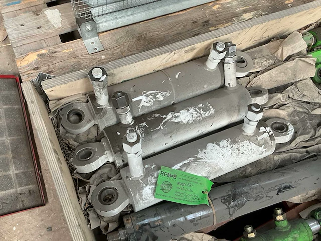 Partij hydraulische cilinder (12x) - afbeelding 3 van  5