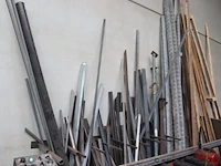 Partij ijzermaterialen op diverse plaatsen - afbeelding 4 van  6