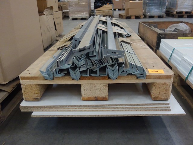 Partij ijzerwaren - afbeelding 7 van  14