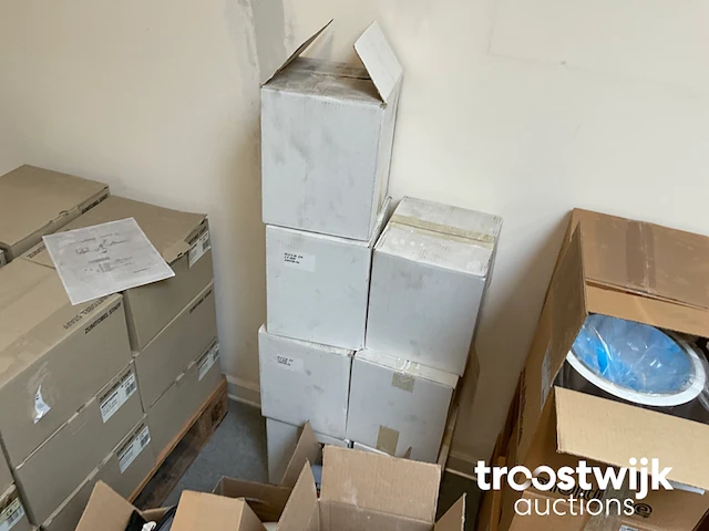 Partij inbouw plafondarmaturen - afbeelding 9 van  11