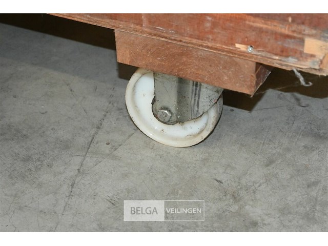 Partij infopanelen met houten kar - afbeelding 7 van  8