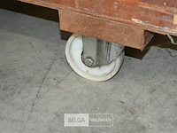 Partij infopanelen met houten kar - afbeelding 7 van  8