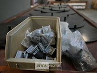 Partij infopanelen met houten kar - afbeelding 8 van  8