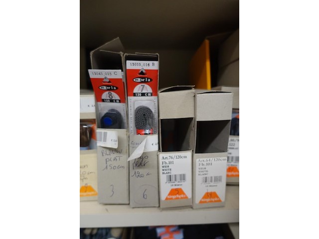 Partij inlegzolen + veters - afbeelding 9 van  36