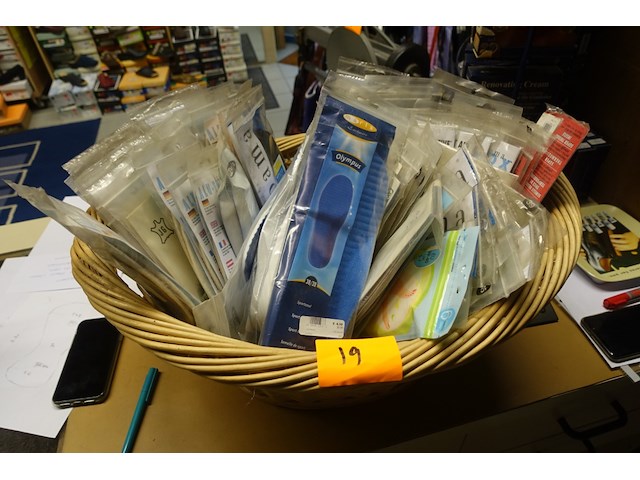 Partij inlegzolen + veters - afbeelding 30 van  36