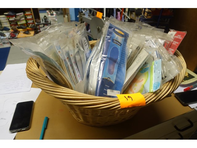 Partij inlegzolen + veters - afbeelding 32 van  36