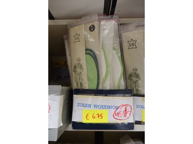 Partij inlegzolen + veters - afbeelding 35 van  36