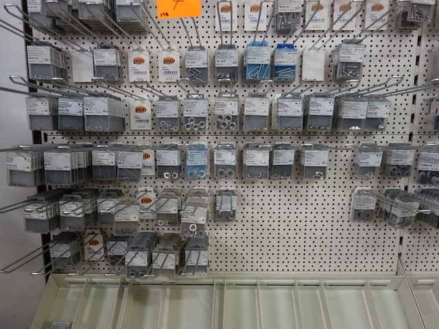 Partij inox ijzerwaren pgb-fasteners - afbeelding 4 van  5