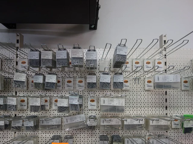 Partij inox ijzerwaren pgb-fasteners - afbeelding 3 van  4