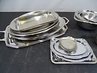 Partij inox plateaus en kommen - afbeelding 3 van  5