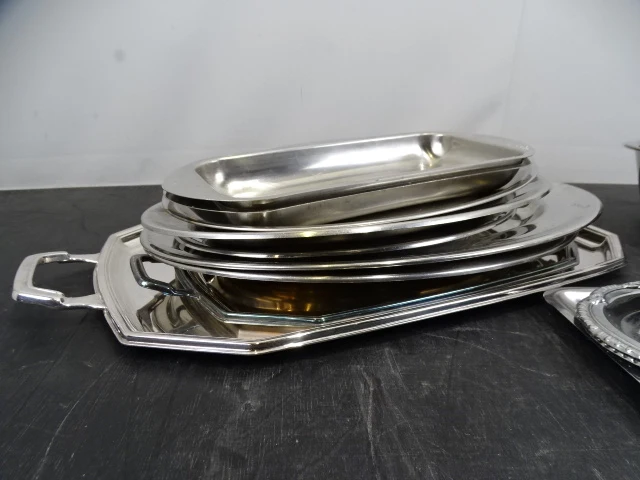 Partij inox plateaus en kommen - afbeelding 4 van  5