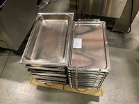 Partij inox presentatie plateaus en gn bakken - afbeelding 2 van  4