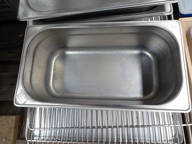 Partij inox schalen + bakplaten - afbeelding 3 van  6