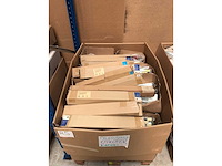 Partij installatie materiaal ter waarde van 30.000 eur. 7 pallets. - afbeelding 51 van  57