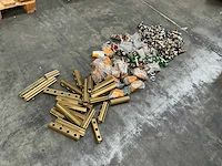Partij installatiemateriaal sanitair - afbeelding 1 van  8