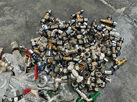 Partij installatiemateriaal sanitair - afbeelding 7 van  8