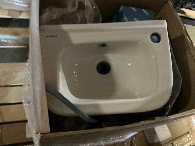 Partij installatiematerialen - afbeelding 2 van  7