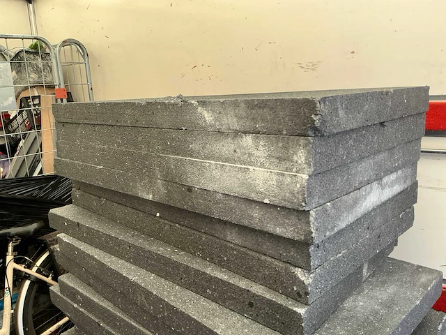 Partij isolatiemateriaal - afbeelding 2 van  3