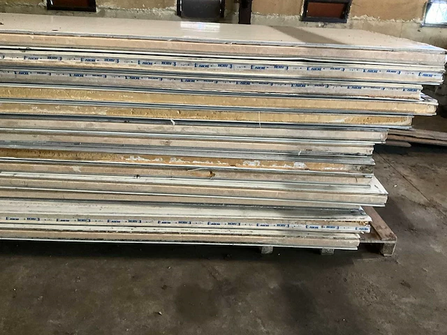 Partij isolatiepanelen - afbeelding 8 van  9
